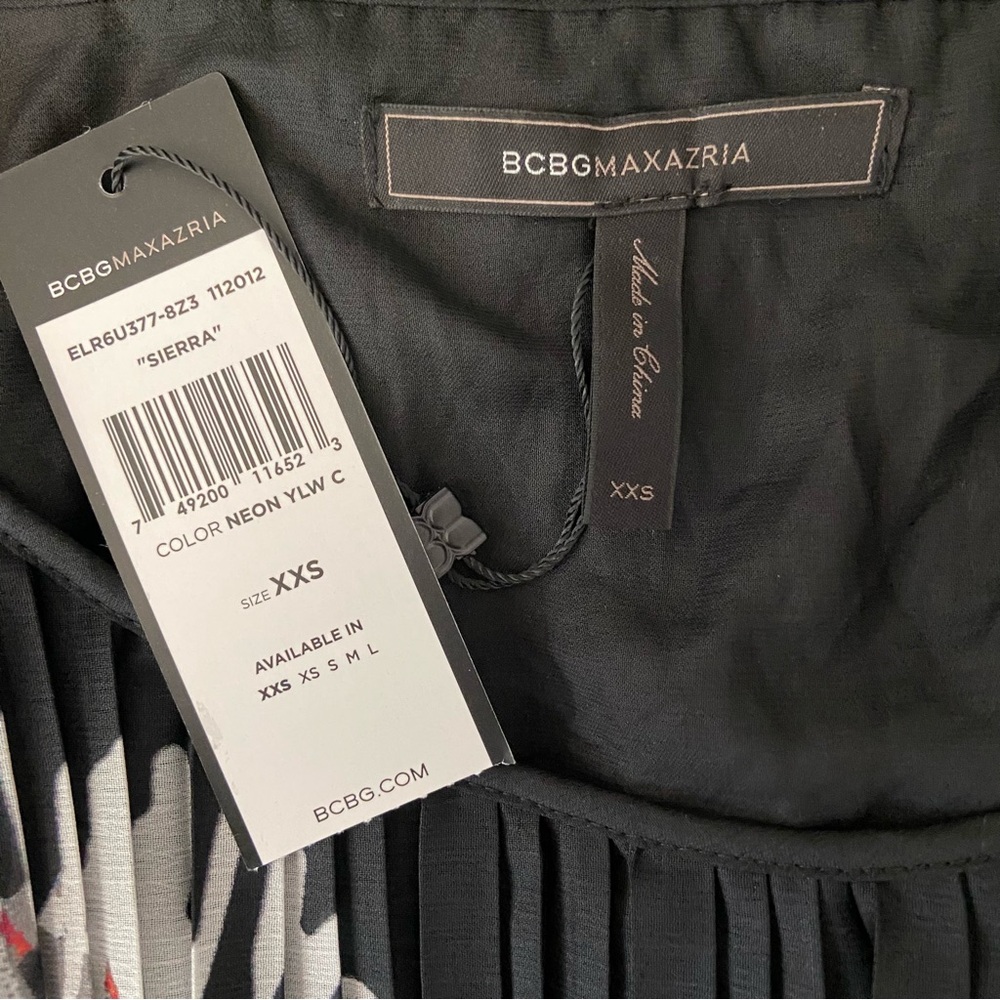 NWT BCBGMaxAzria Sierra Pleated Dress - Picture 10 of 11